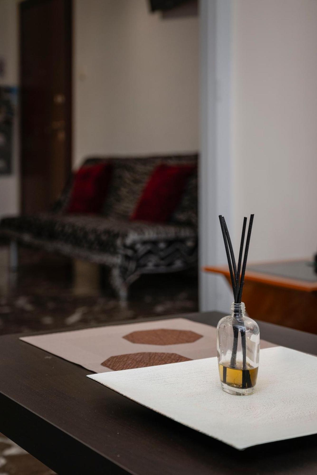 Local Urban Living 2Bd Apartment In Athen Exterior foto